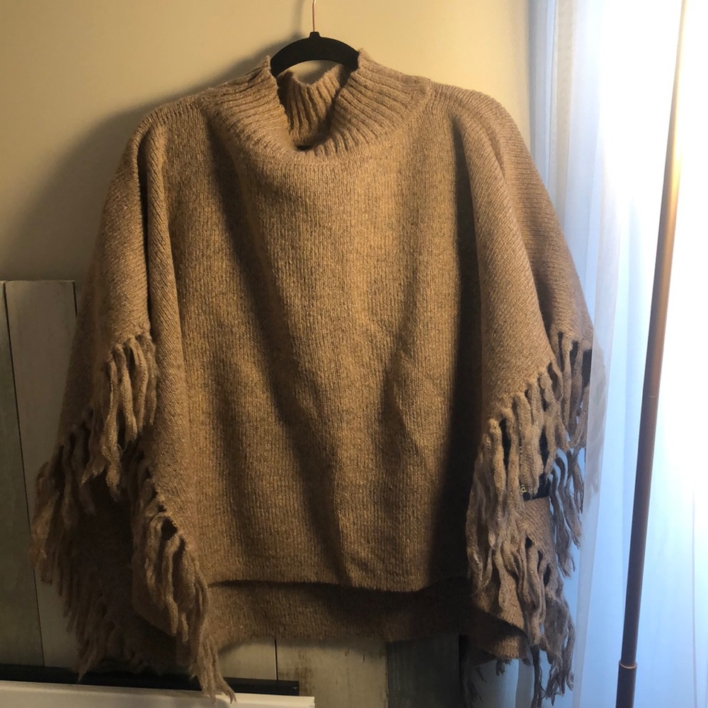 BNWT poncho
